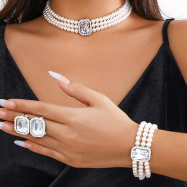 Set colier choker, cercei si bratara, argintiu, cu perle si pietre, Ruddy C4 - Pursehuit.ro