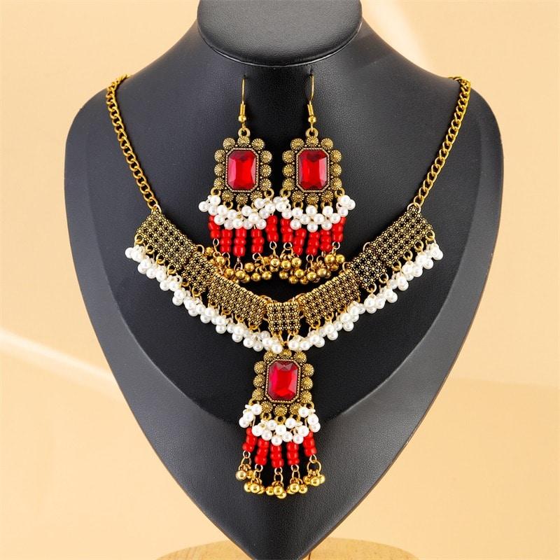 Set colier si cercei, auriu, stil indian, cu pietre rosii si perle, Liana C1 - Pursehuit.ro