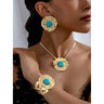 Set colier, bratara si cercei, aurii, texturate, cu pietre turquoise, Irene C18 OUT - Pursehuit.ro