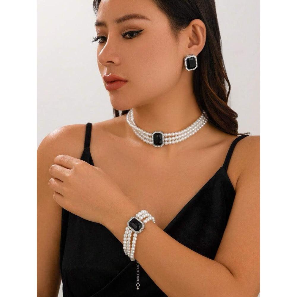 Set colier, cercei, bratara, argintiu, cu perle si pietre negre, Kalevi C19 - Pursehuit.ro