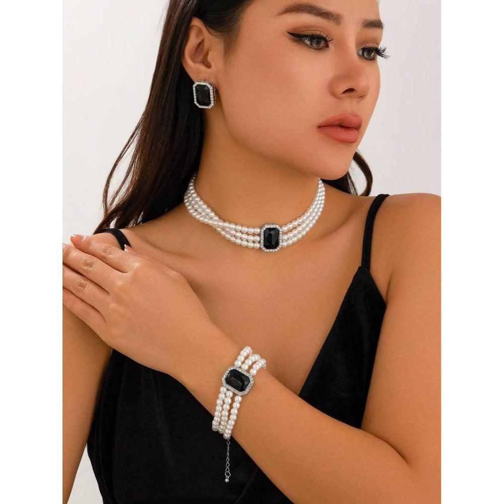 Set colier, cercei, bratara, argintiu, cu perle si pietre negre, Kalevi C19 - Pursehuit.ro