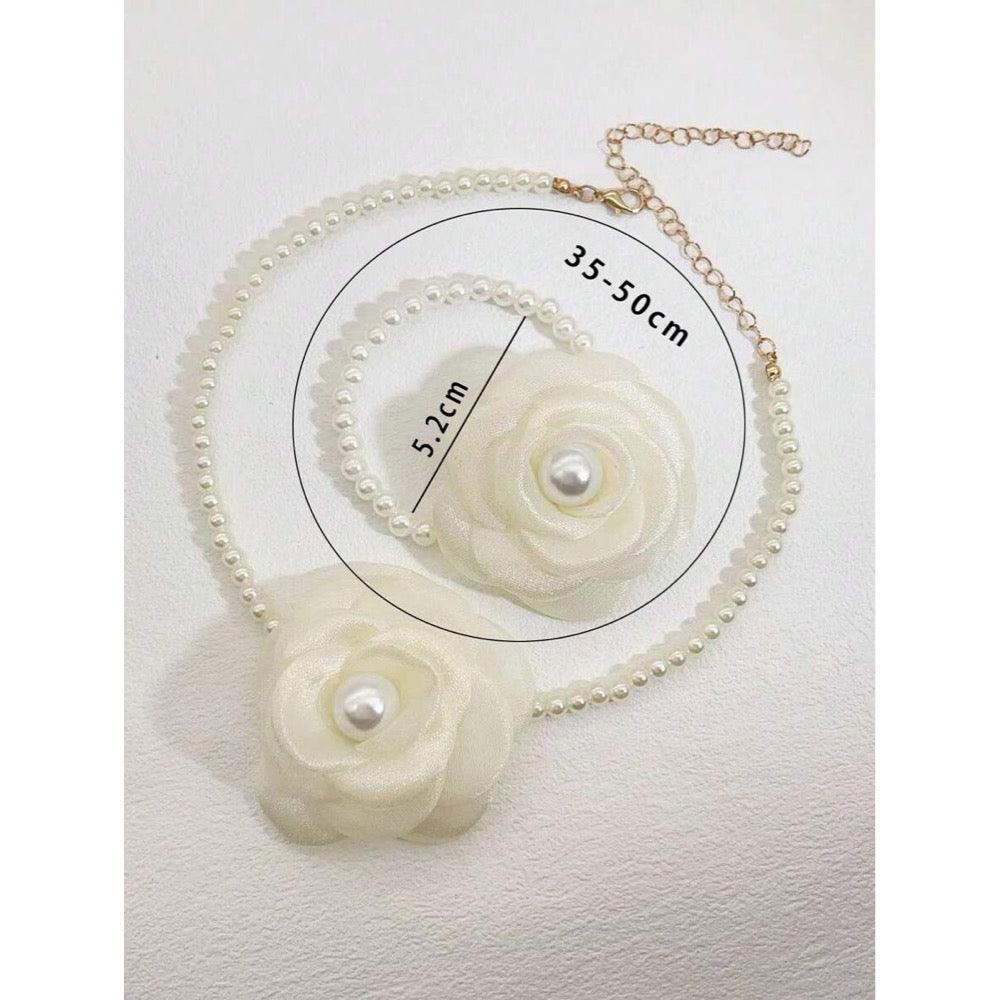 Set colier choker si bratara, cu floare alb unt si perle, Beatriz C14 OUT - Pursehuit.ro