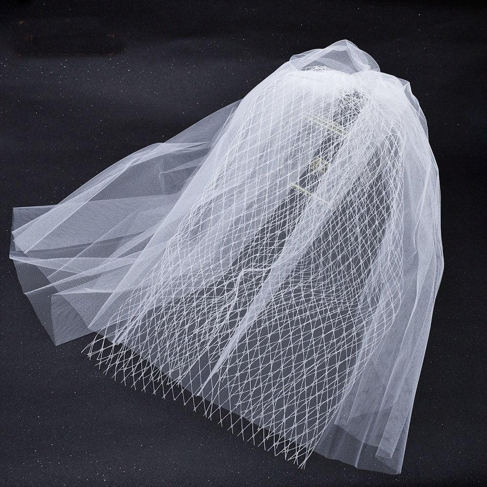 Voal de mireasa, alb, scurt, cu plasa, Secilia C3 - Pursehuit.ro